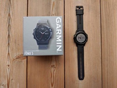 Garmin Fenix 5 Saphire Edition GPS Multisport Uhr mit Restgarantie