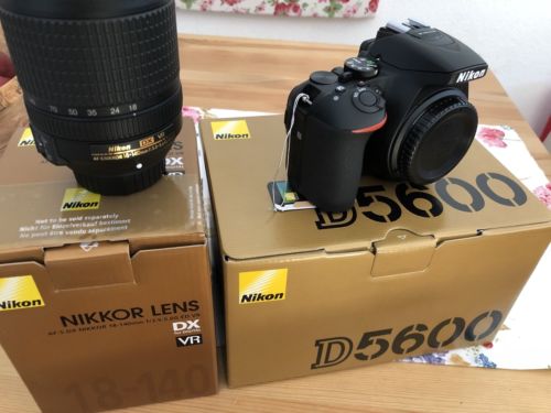 Nikon D5600 24.0MP Digitalkamera - Schwarz mit AF-S 18-140mm VR f/3.5-5.6 G ED