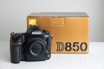 Nikon D850 45.7MP 4K und 120 fps 5600 Auslösung in OVP komplett