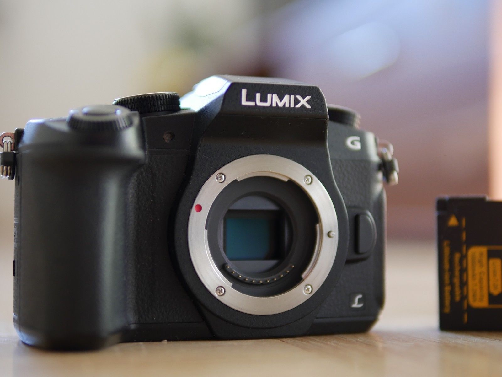 Panasonic LUMIX -G81 Digitalkamera - Schwarz (Nur Gehäuse)
