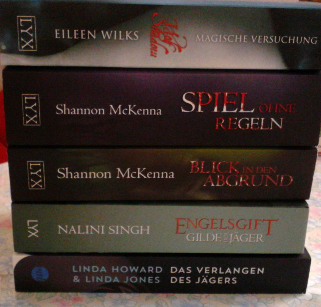 5 Romane Fantasy Thriller Shannon McKenna Nalini Singh Linda Howard Linda Jones