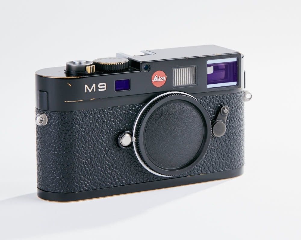 Leica M9 black body, beautiful and perfect working condition with nice patina.