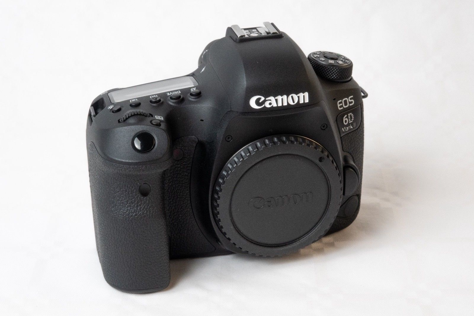 Canon EOS 6D Mark II Digitalkamera - Nur Gehäuse