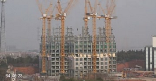 Dieser 57-stockwerkige Wolkenkratzer wurde in nur 19 Tagen erbaut! Dieses Video zeigt die Arbeiten im Zeitraffer.